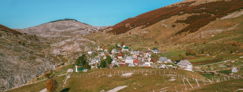 Das Bergdorf Lukomir in Bosnien und Herzegowina
